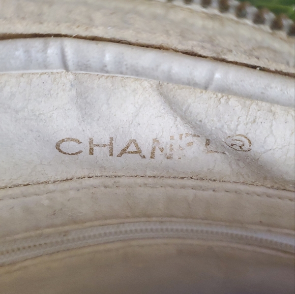 CHANEL 24K GOLD PLATED CAMERA BAG - Picture 8 of 12